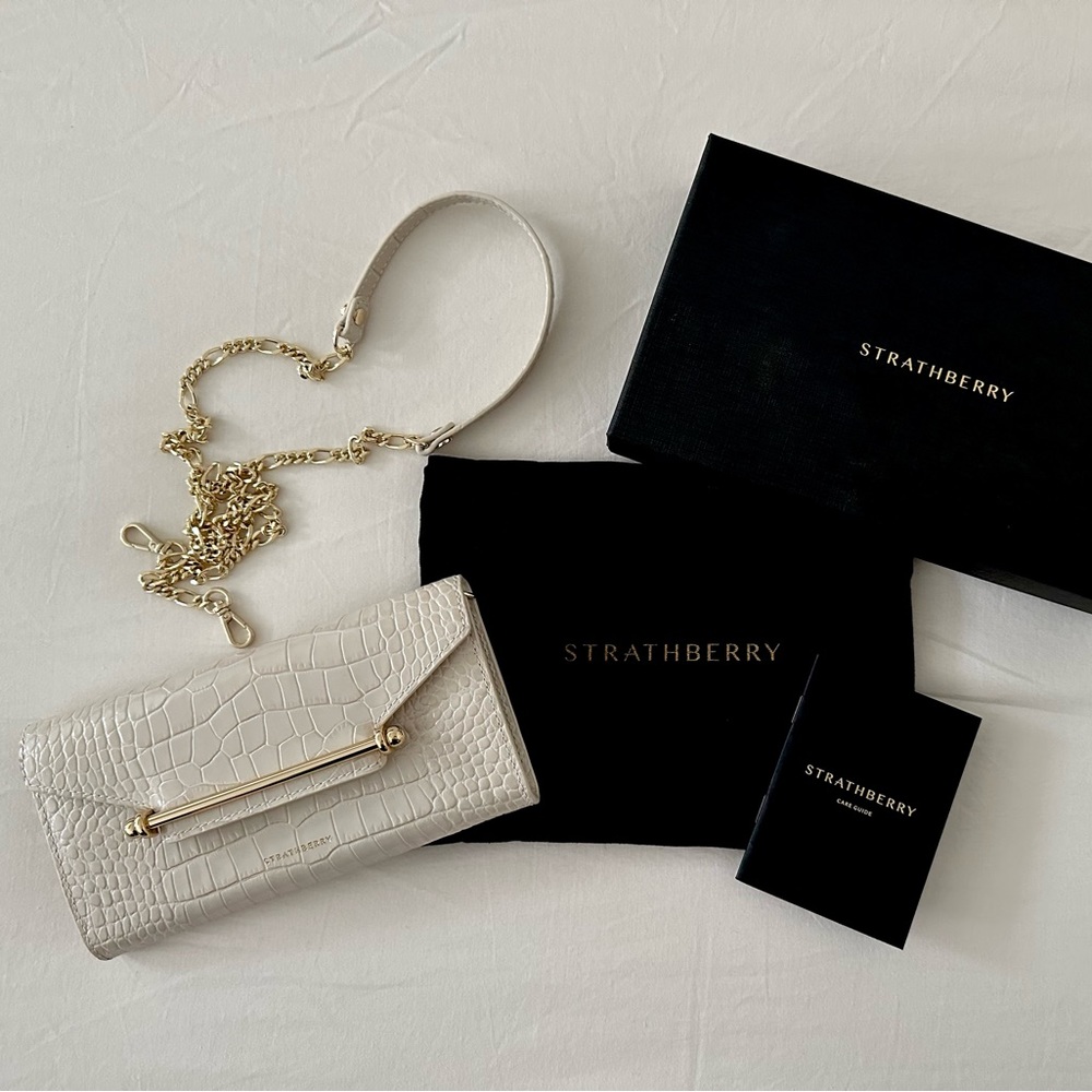 Strathberry Multrees Chain Wallet - Embossed Croc Vanilla